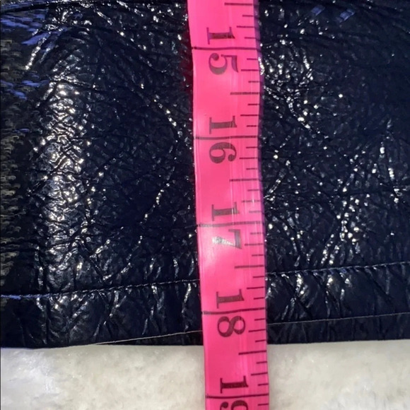 H&M high waisted faux patent leather mini skirt - Picture 7 of 13